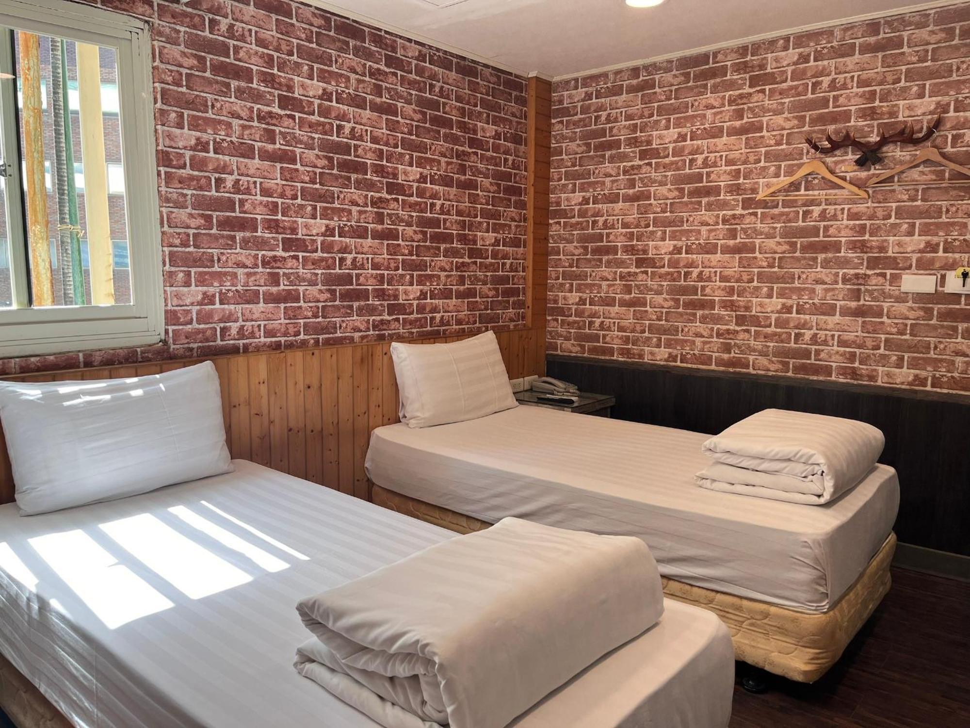 Bin Chen Business Hotel Cidade de Hsinchu Exterior foto