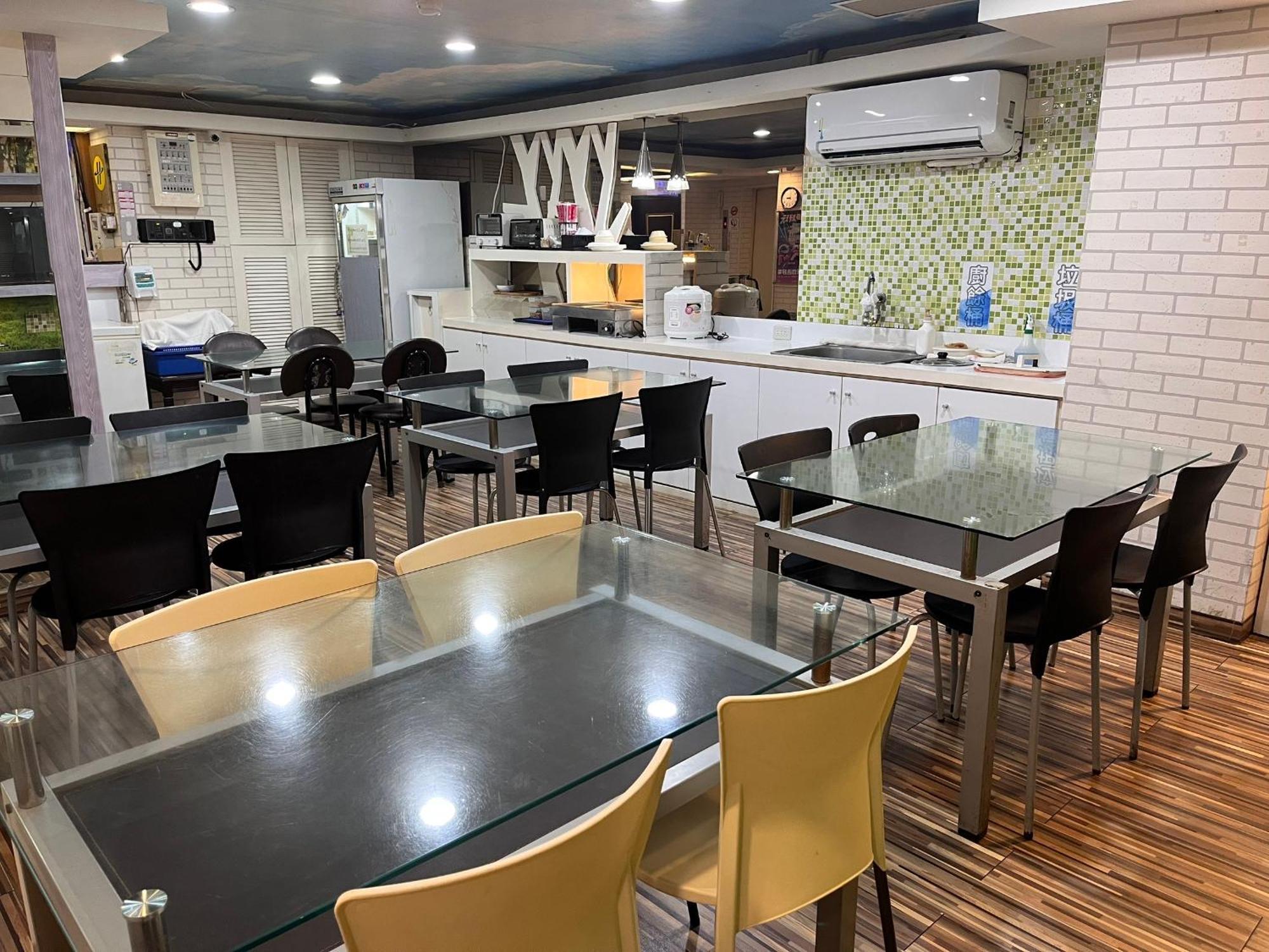 Bin Chen Business Hotel Cidade de Hsinchu Exterior foto